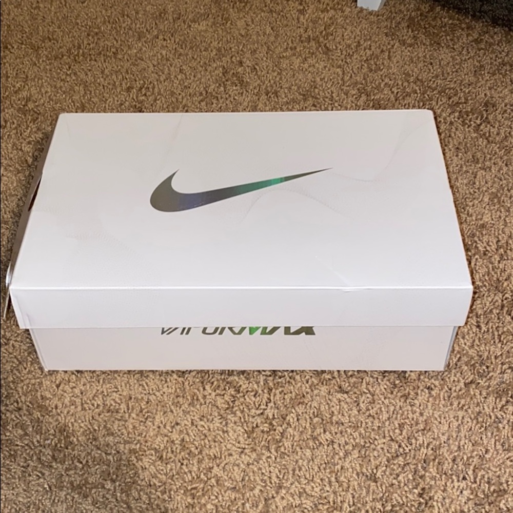 Nike Vapormax shoe box